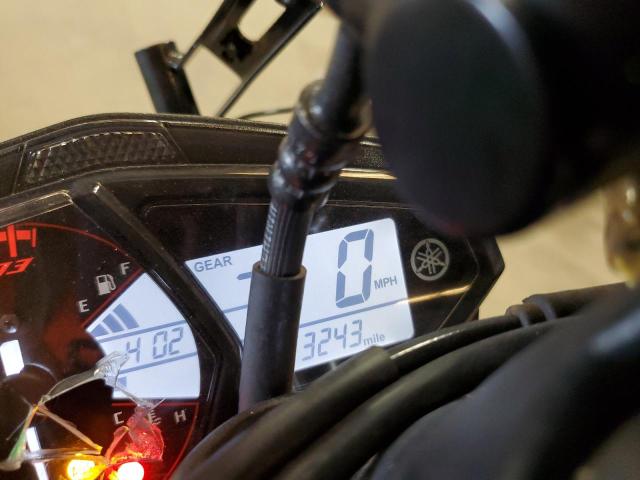 2017 YAMAHA YZFR3 A MH3RH15Y3HK002833