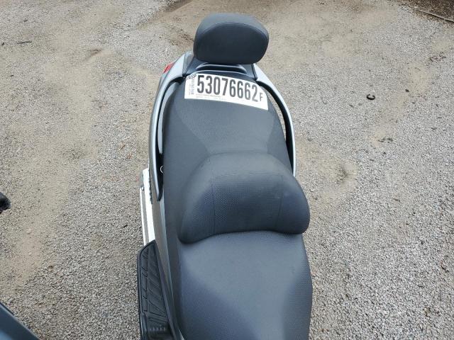 JS1CK43A562100167 Suzuki AN400 K3
