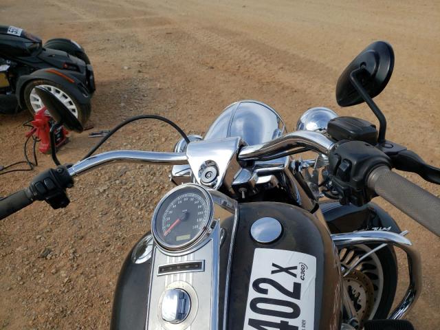 2010 HARLEY-DAVIDSON FLHR 1HD1FB434AB633253