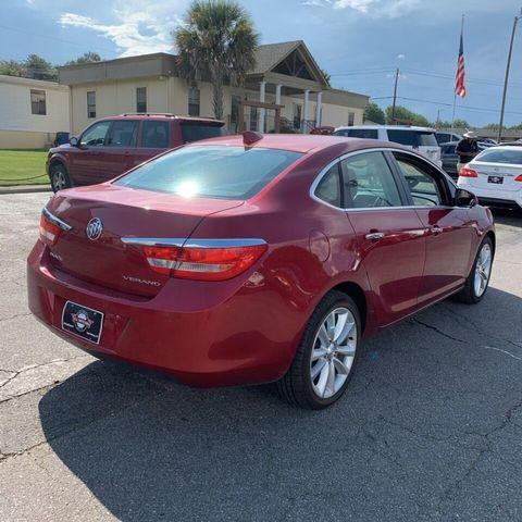 Седани BUICK VERANO 2017 Червоний