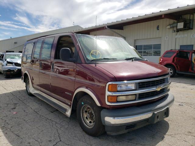 Salvage cars for sale from Copart Dyer, IN: 2000 Chevrolet Express G1