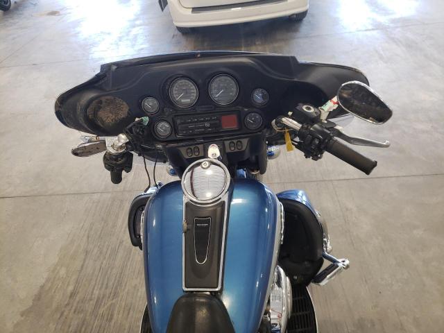 2005 HARLEY-DAVIDSON FLHTCUI - 1HD1FCW175Y605225