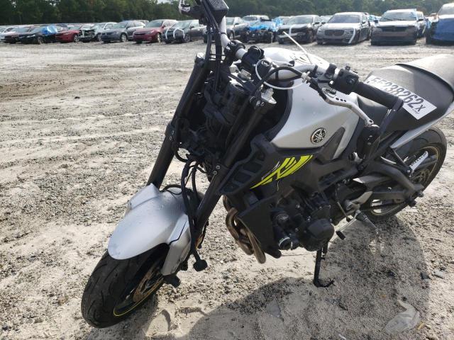 2017 YAMAHA FZ09 JYARN53E6HA002558