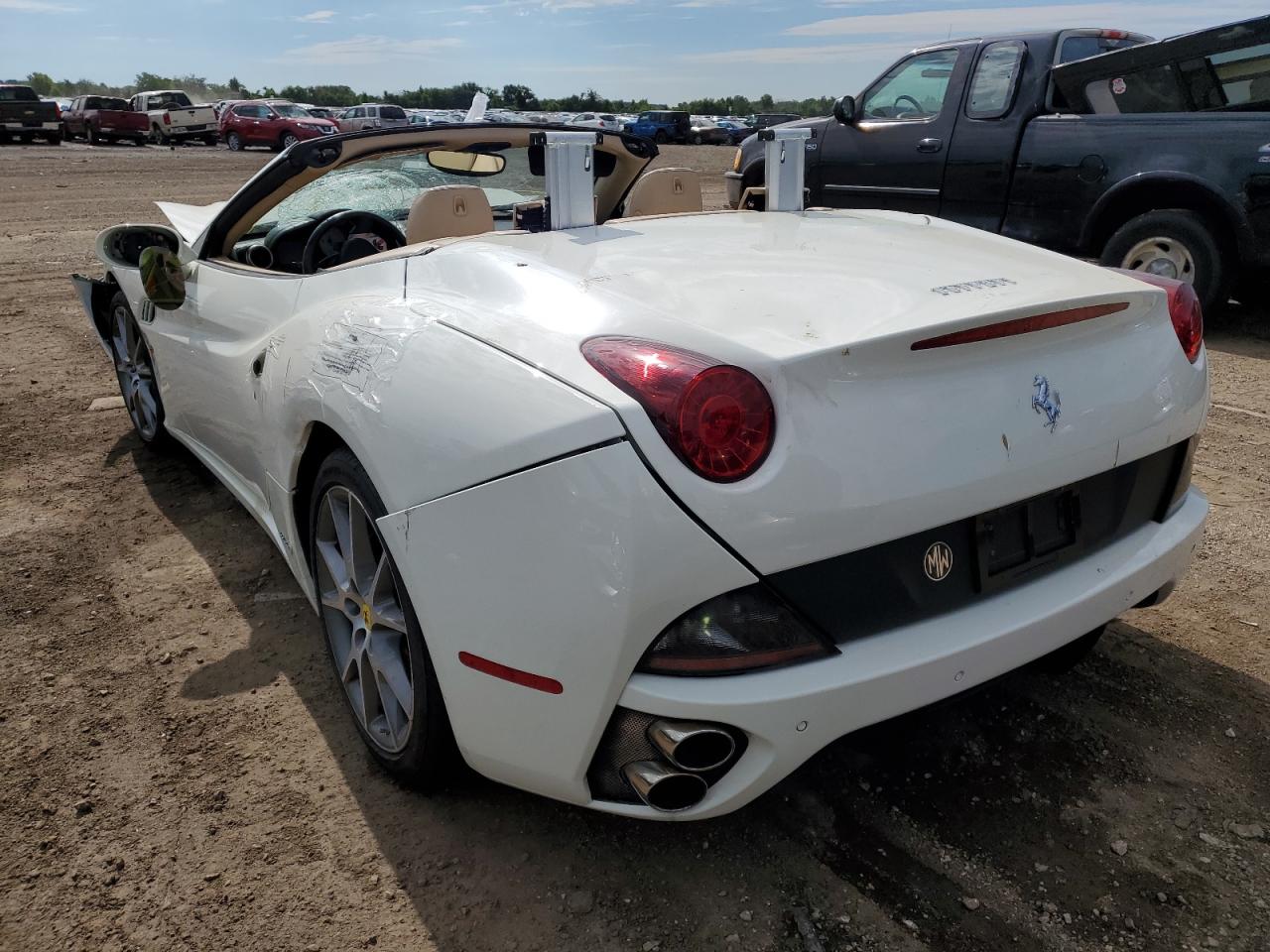 ZFF65TJA4E0197655 2014 Ferrari California