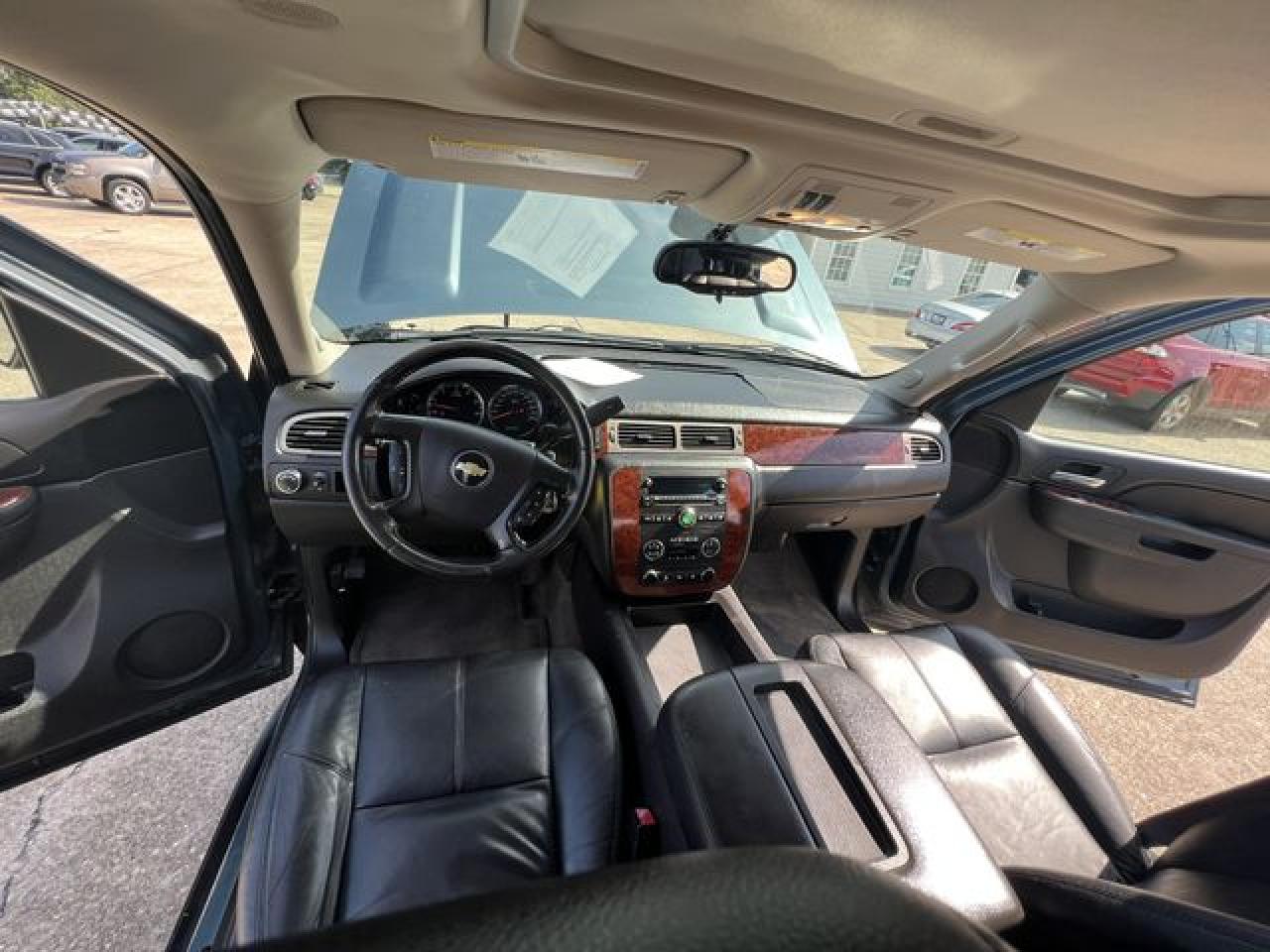 2010 Chevrolet Tahoe C1500 Lt VIN: 1GNMCBE39AR219406 Lot: 55766472