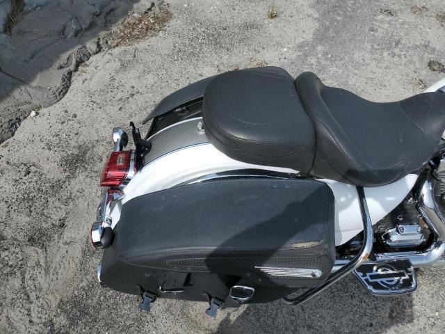 2009 HARLEY-DAVIDSON FLHRC 1HD1FR41X9Y602718