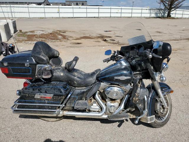 2011 HARLEY-DAVIDSON FLHTCU SHR 1HD1FL414BB657204