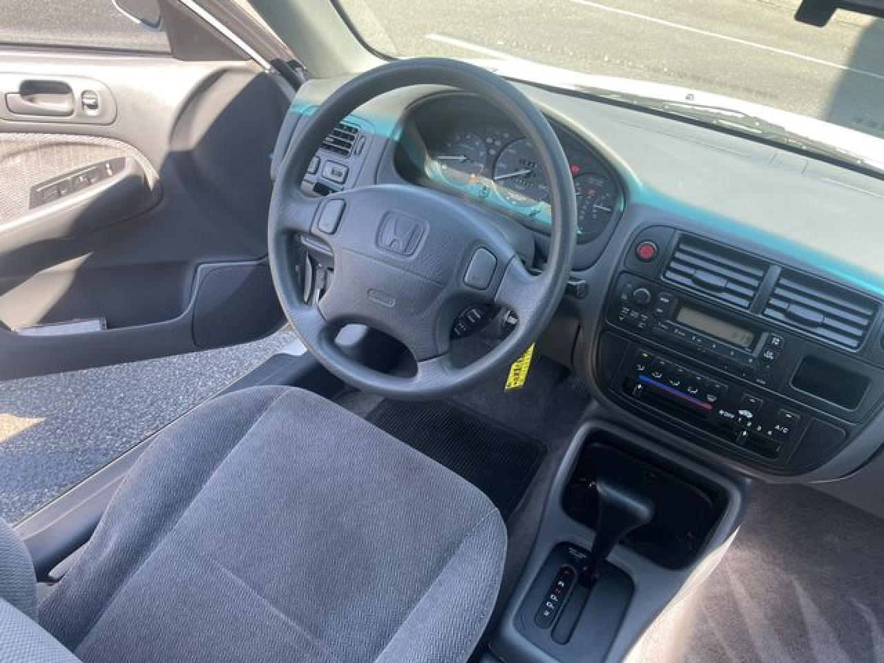 1998 Honda Civic Ex VIN: 2HGEJ8640WH607100 Lot: 55849252