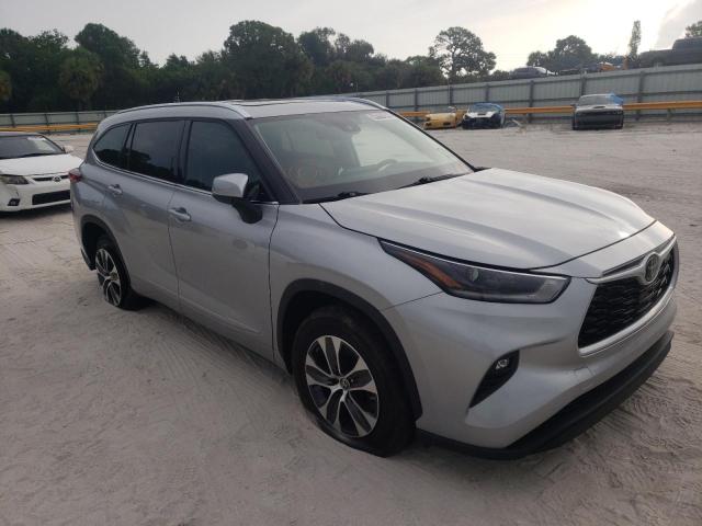 Salvage cars for sale from Copart Fort Pierce, FL: 2021 Toyota Highlander