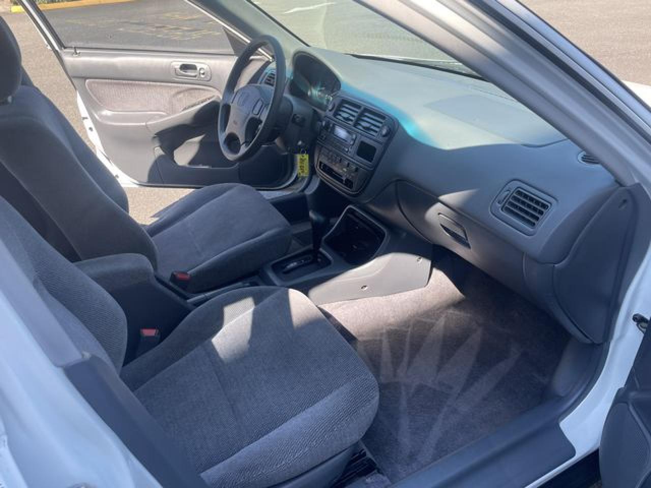 1998 Honda Civic Ex VIN: 2HGEJ8640WH607100 Lot: 55849252
