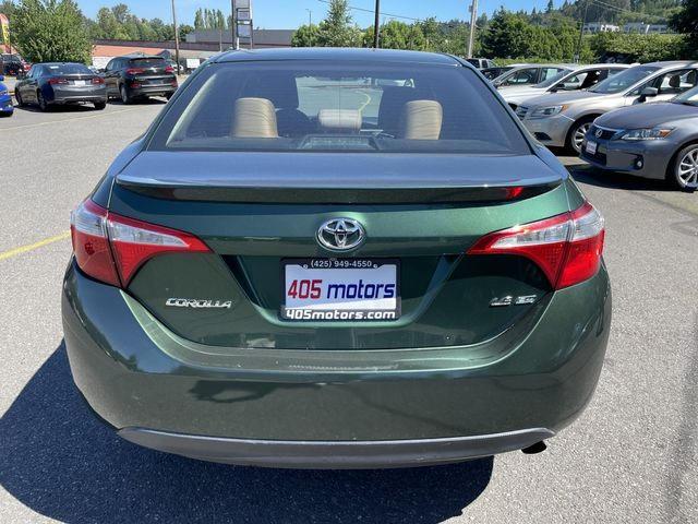 Седаны TOYOTA COROLLA 2014 Зеленый