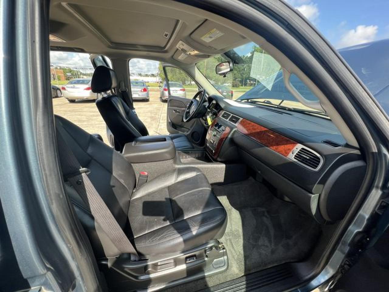 2010 Chevrolet Tahoe C1500 Lt VIN: 1GNMCBE39AR219406 Lot: 55766472