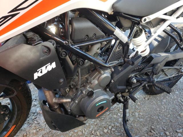 2021 KTM 390 DUKE MD2JPJ408MC258281