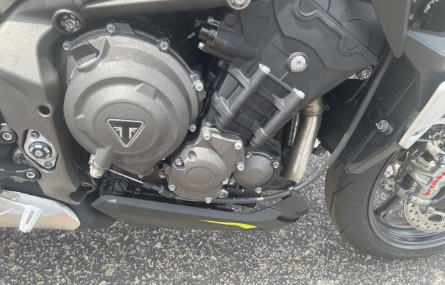 2022 TRIUMPH MOTORCYCLE STREET TRI SMTA554S3NTAW4493