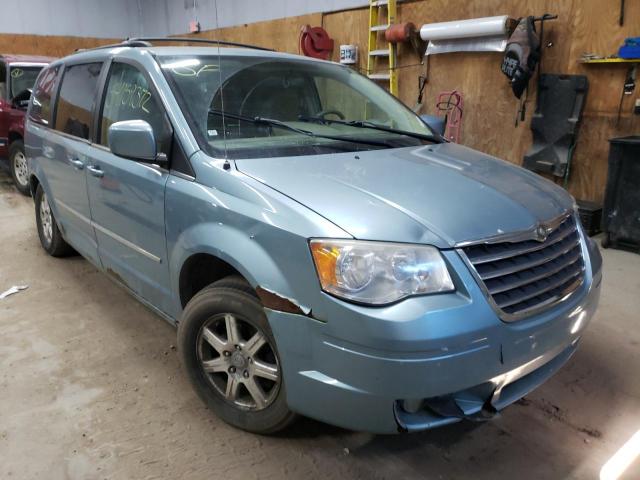 Salvage cars for sale from Copart Kincheloe, MI: 2009 Chrysler Town & Country