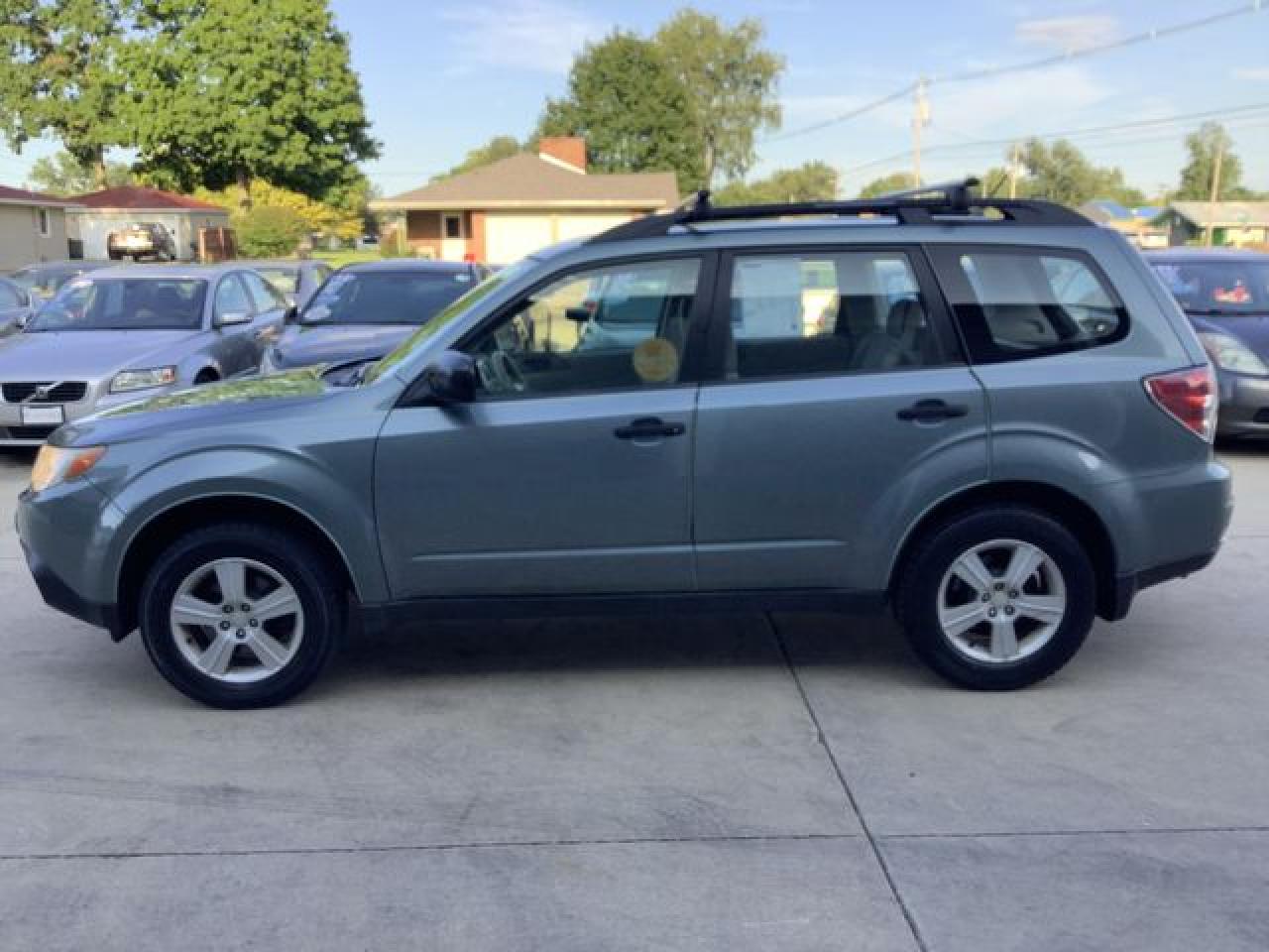 2010 Subaru Forester Xs VIN: JF2SH6BC2AH793933 Lot: 55940992