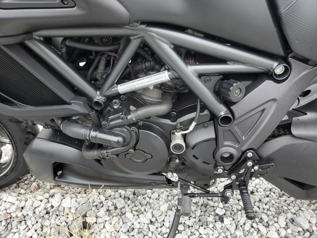 2015 DUCATI DIAVEL ZDM13BSW1FB020896