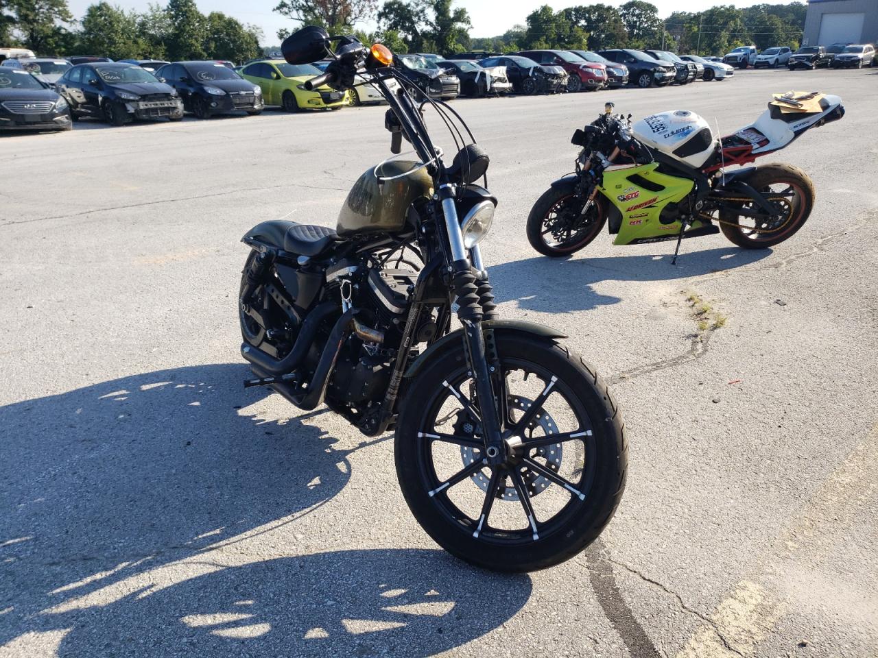 1HD4LE21XHC430283 HARLEY-DAVIDSON XL883 IRON 2017