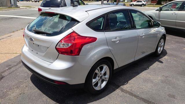 Хэтчбеки FORD FOCUS 2014 silve