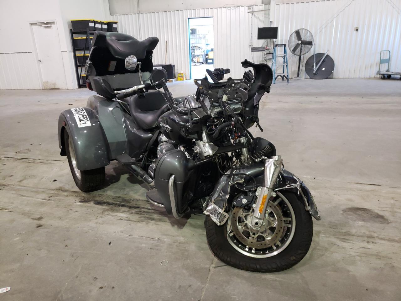 1HD1MAF13MB851443 HARLEY-DAVIDSON FLHTCUTG 2021