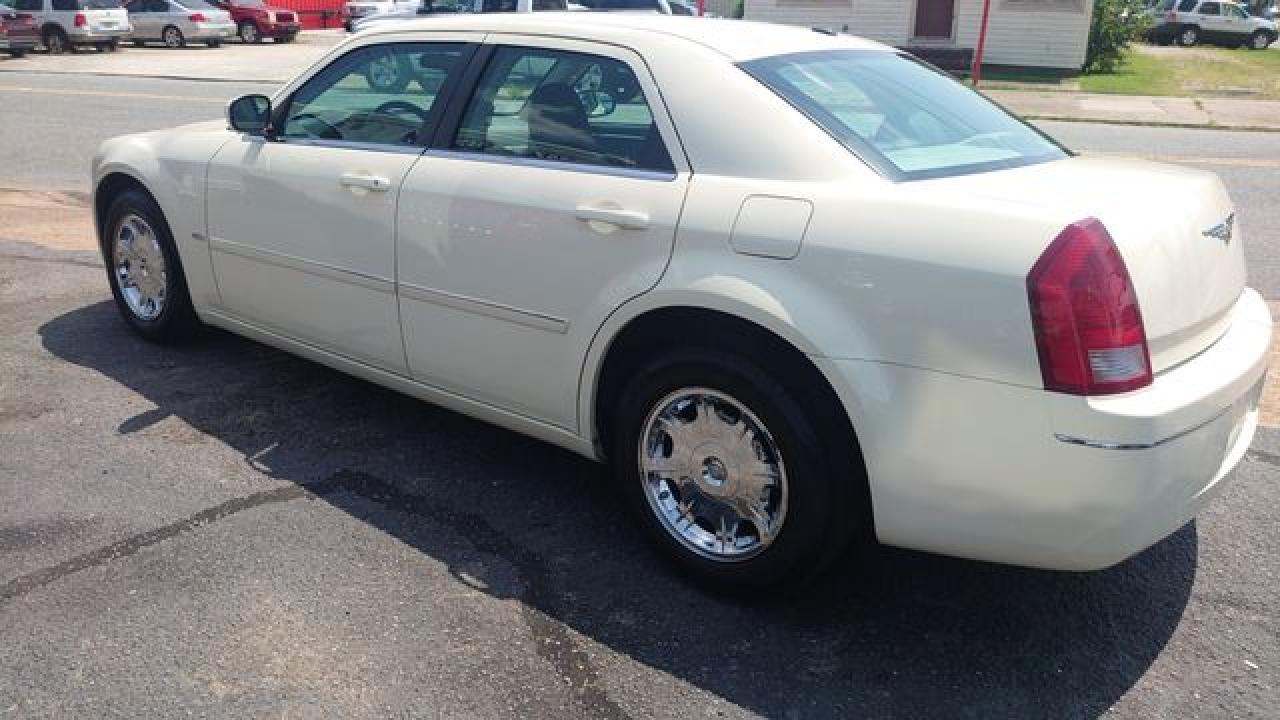2007 Chrysler 300 Touring VIN: 2C3KA53G07H694095 Lot: 56057322