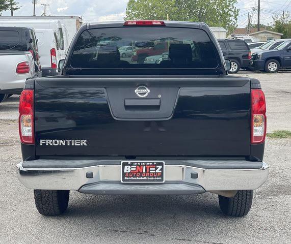 Пикапы NISSAN FRONTIER 2014 Черный