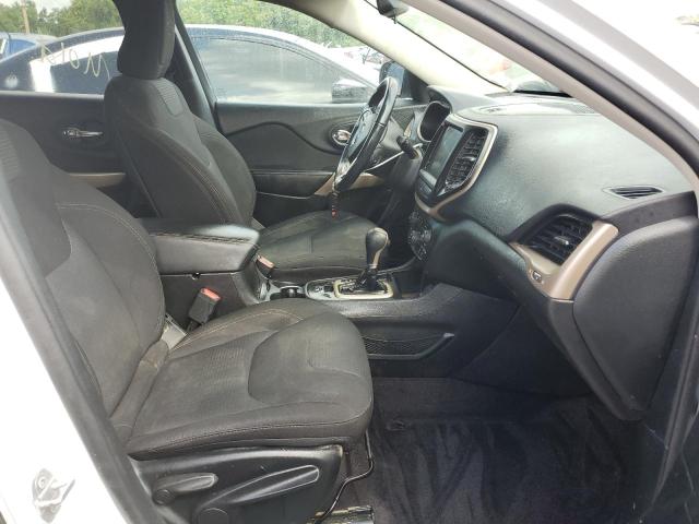 1C4PJLCB3HD232283 Jeep Cherokee Latitude