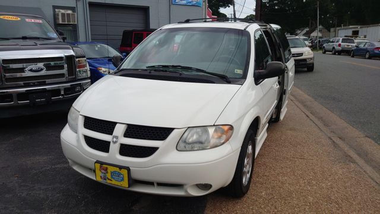 2001 Dodge Grand Caravan Es VIN: 2B4GP54L71R223121 Lot: 56058982