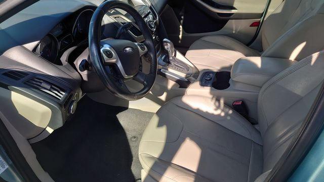 Хэтчбеки FORD FOCUS 2012 Синий