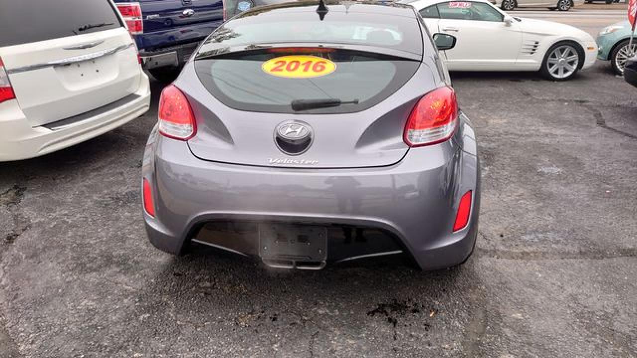 KMHTC6AD8GU304376 2016 Hyundai Veloster