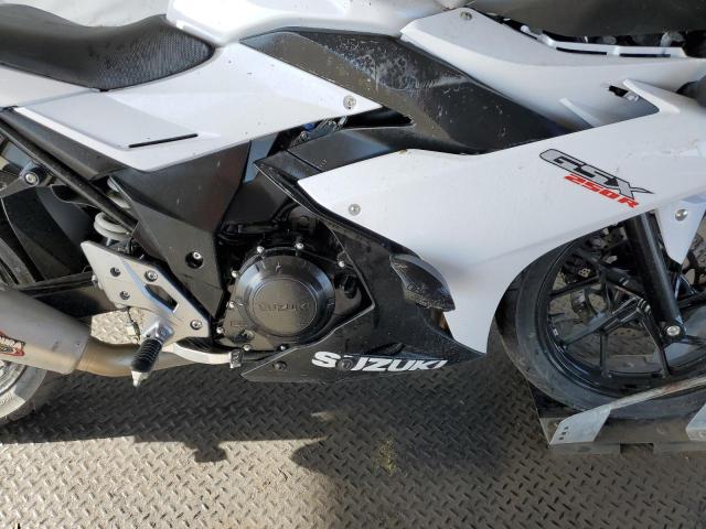 2018 SUZUKI GSX250R LC6DN11AXJ1102025