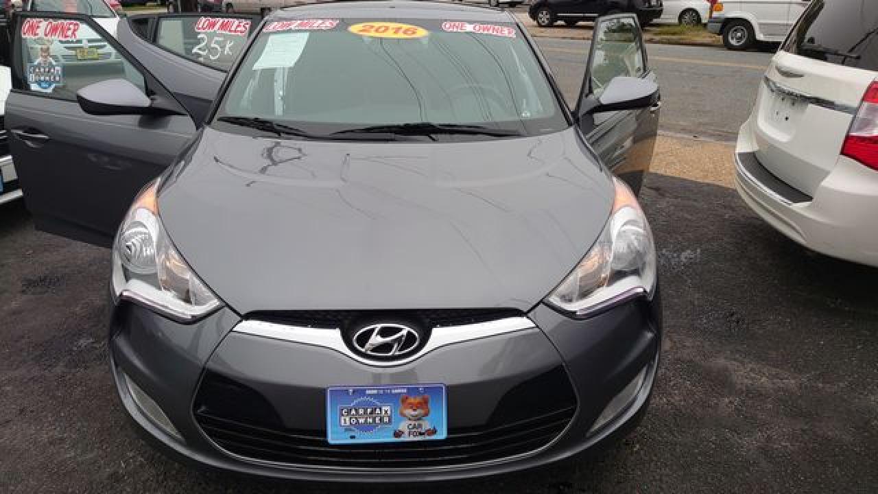 2016 Hyundai Veloster VIN: KMHTC6AD8GU304376 Lot: 56057562