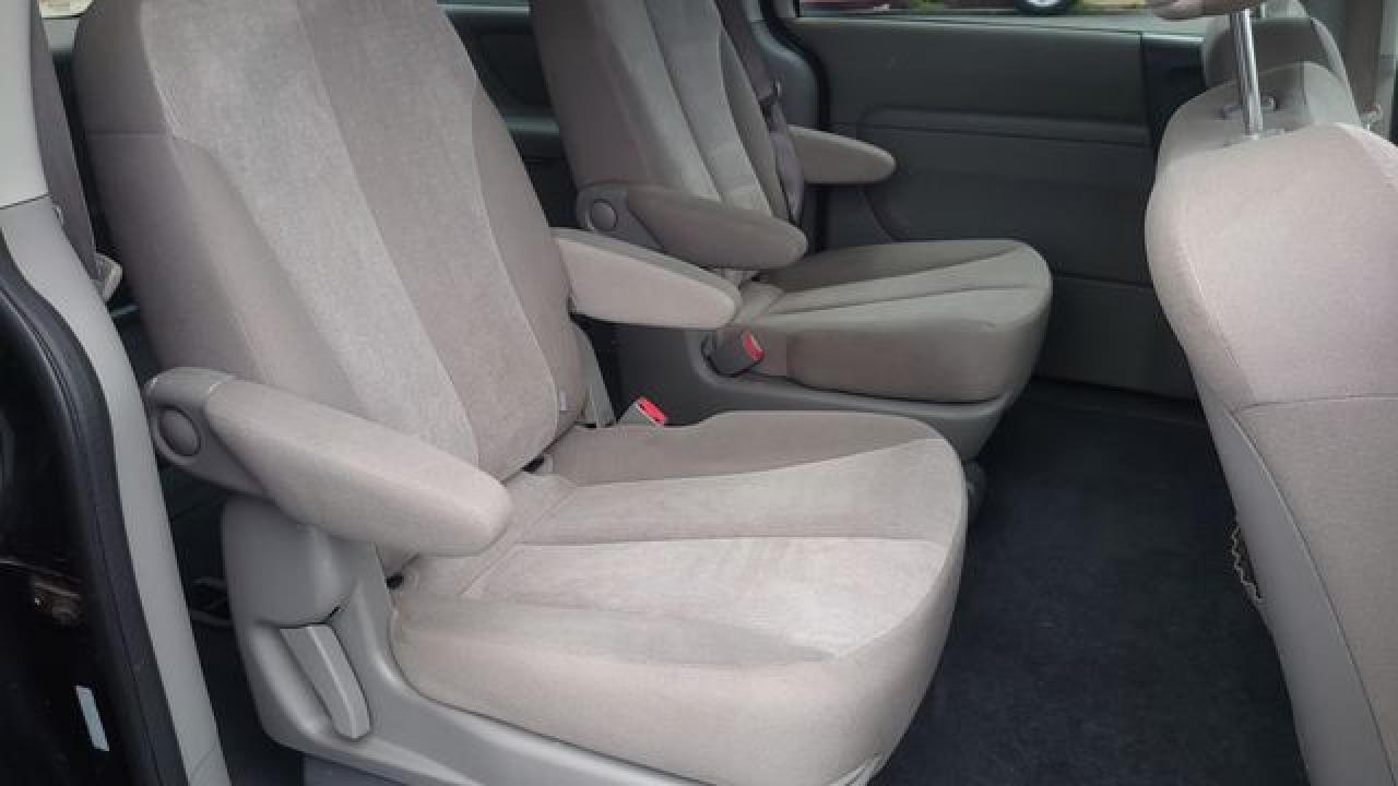 2012 Kia Sedona Lx VIN: KNDMG4C75C6458258 Lot: 56058962