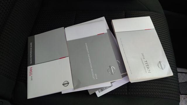 Пикапы NISSAN TITAN 2014 Черный