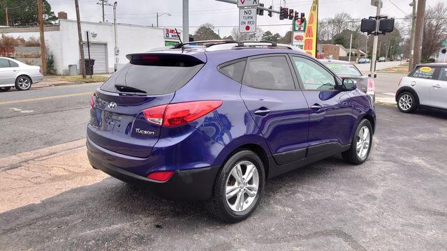 Паркетники HYUNDAI TUCSON 2012 Синій