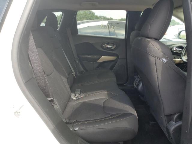 1C4PJLCB3HD232283 Jeep Cherokee Latitude