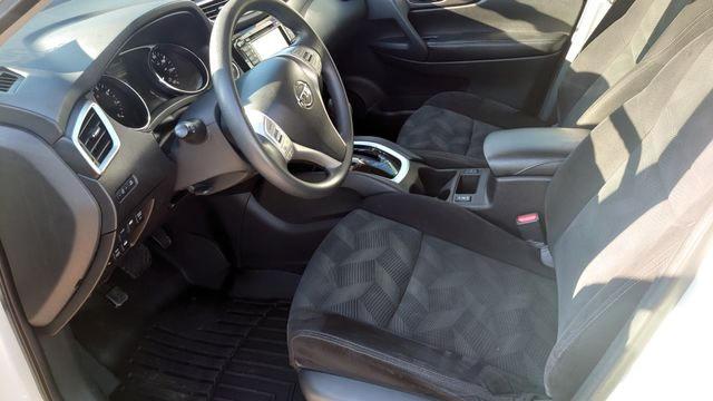 Паркетники NISSAN ROGUE 2015 Белый