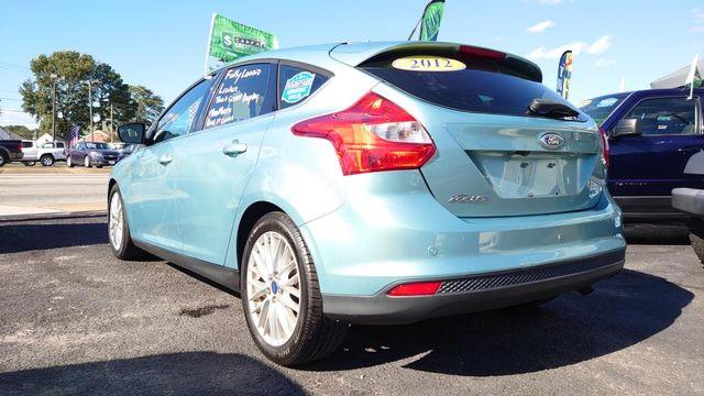 Хэтчбеки FORD FOCUS 2012 Синий