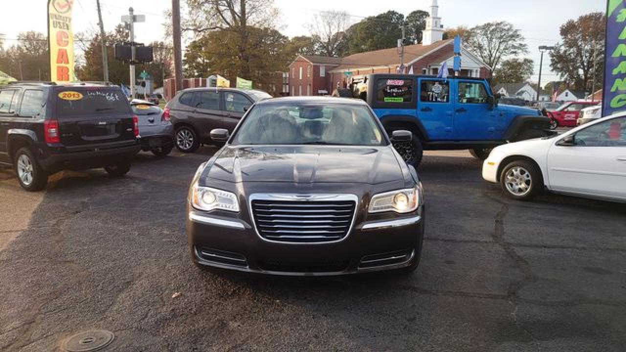 2013 Chrysler 300 VIN: 2C3CCAAG2DH647480 Lot: 56057712