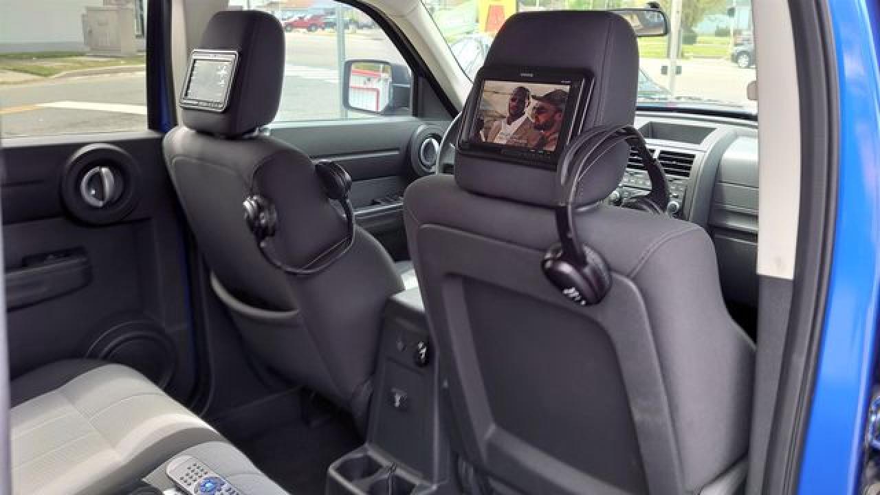 2007 Dodge Nitro Sxt VIN: 1D8GT28K07W582892 Lot: 56058172
