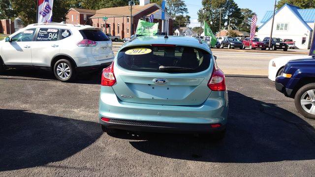 Хэтчбеки FORD FOCUS 2012 Синий