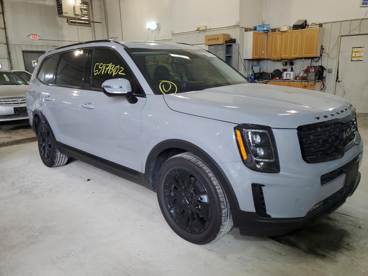 Kia Telluride Glacier White