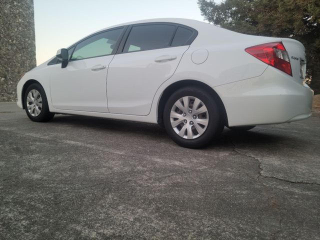 2012 Honda Civic Lx VIN: 19XFB2F58CE351303 Lot: 56253272