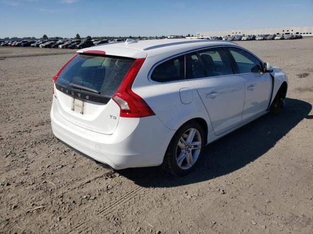 2015 VOLVO V60 PREMIE YV126MEB3F1194612