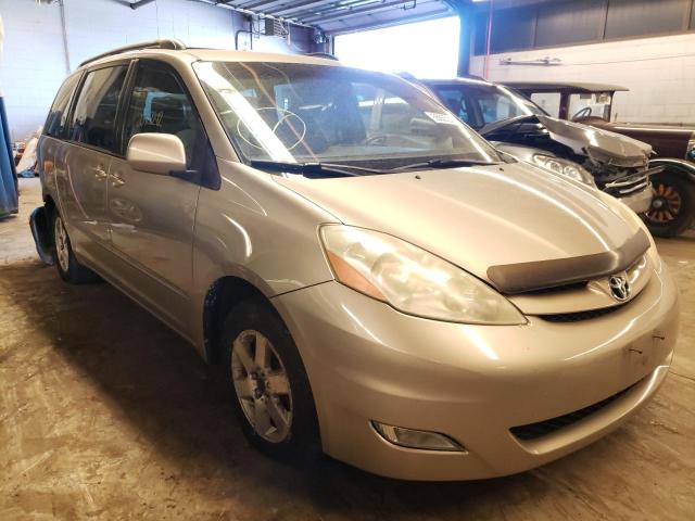 Salvage cars for sale from Copart Wheeling, IL: 2006 Toyota Sienna