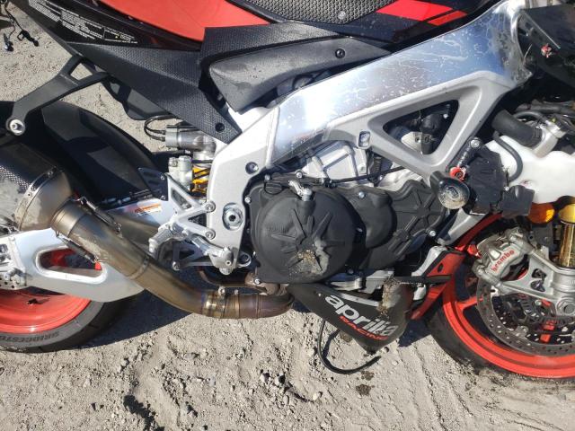 2022 APRILIA TUONO V4 F ZD4KZUB0XNS000283