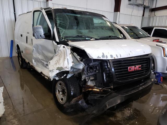 Salvage Trucks for parts for sale at auction: 2005 GMC Savana G25