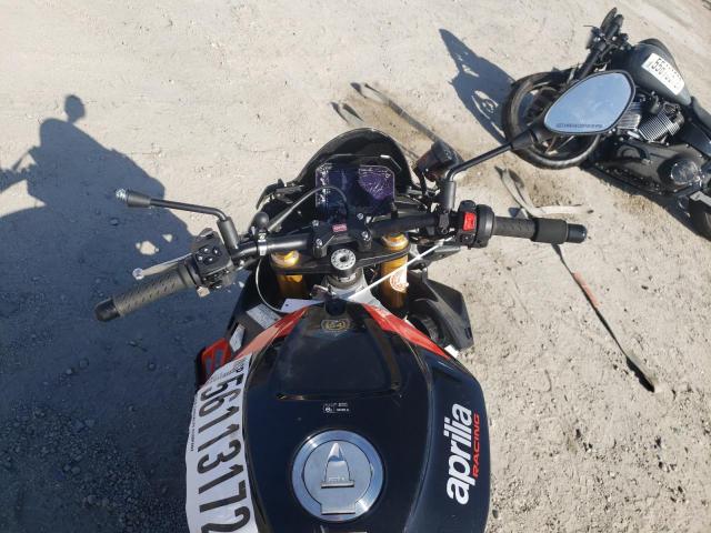 2022 APRILIA TUONO V4 F ZD4KZUB0XNS000283