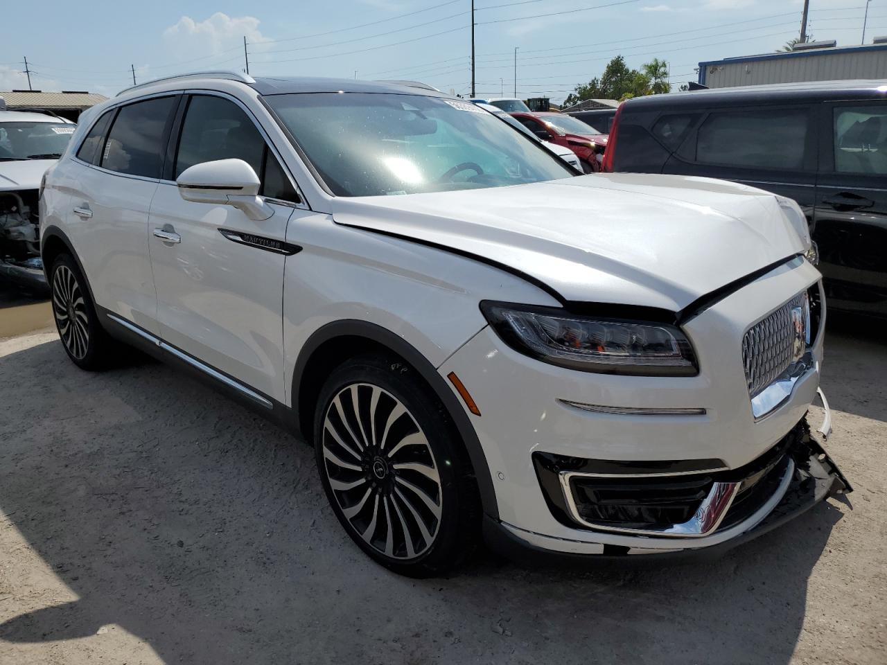2LMPJ7JP3KBL45671 LINCOLN NAUTILUS B 2019