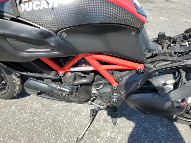 2015 DUCATI DIAVEL ZDM13BSW5FB020688